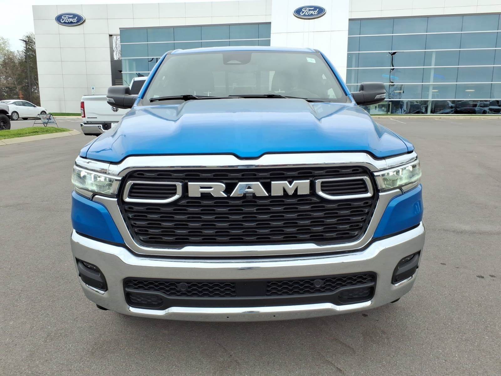 Used 2025 RAM 1500 Big Horn AWD/4WD image 8