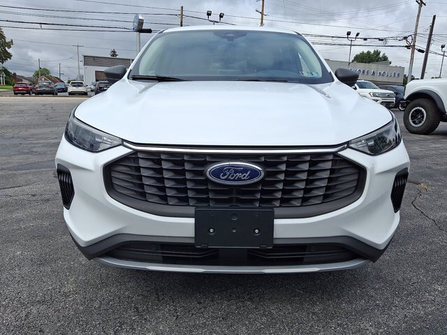 Certified 2023 Ford Escape Active AWD/4WD image 2