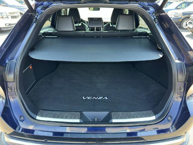 Used 2021 Toyota Venza XLE image 17