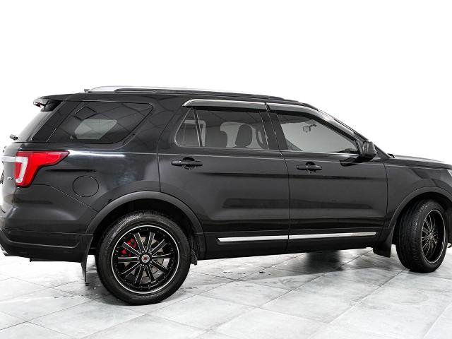 Certified 2018 Ford Explorer XLT AWD/4WD image 7