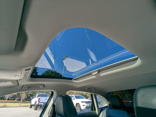 Used 2023 Volkswagen Jetta SE image 28