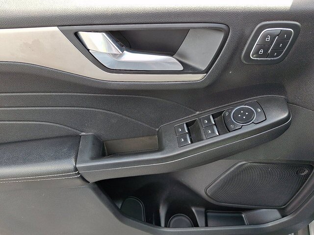 Certified 2022 Ford Escape SEL w/ Technology Package AWD/4WD image 13