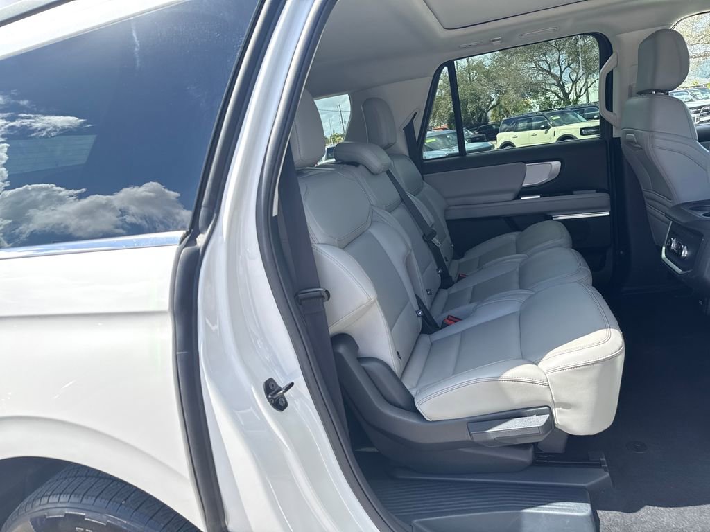 Certified 2025 Ford Expedition Max Active image 29