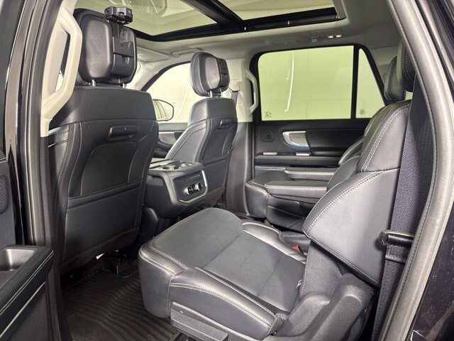 Certified 2026 Ford Expedition Max Platinum w/ Driver's Package AWD/4WD image 12