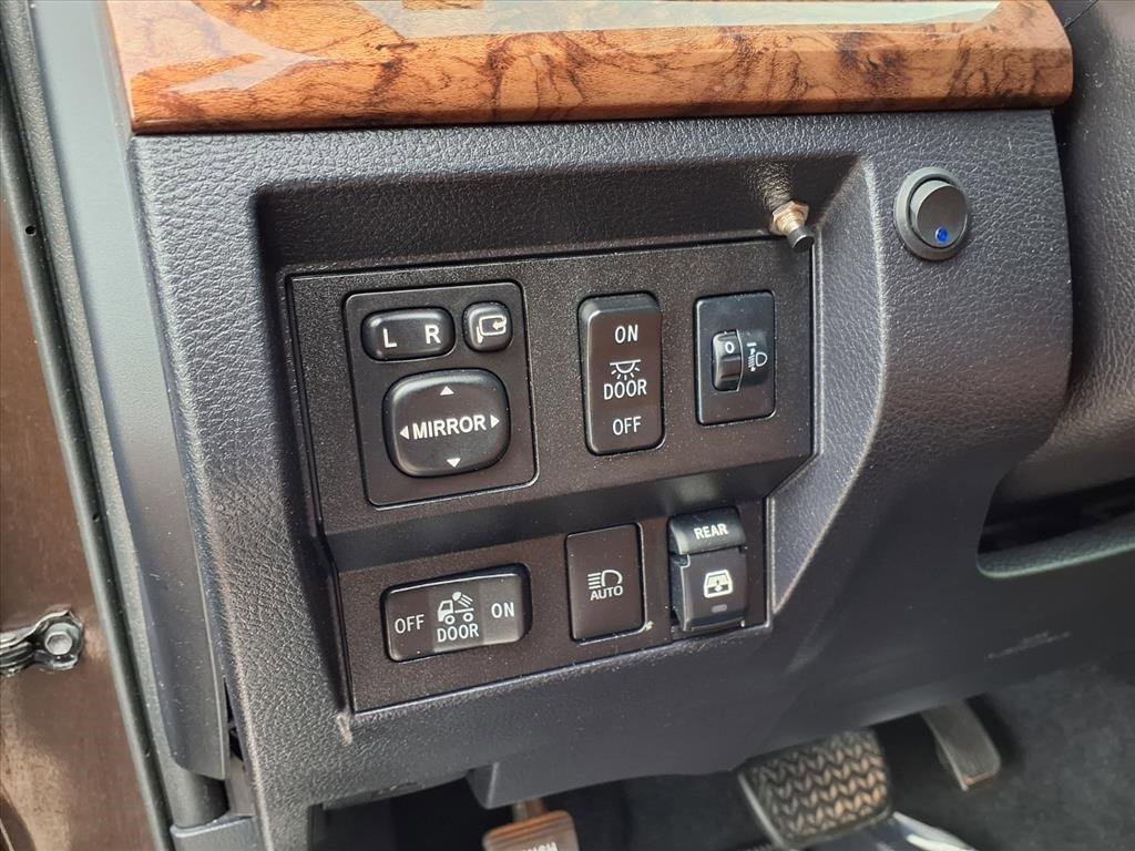 Used 2018 Toyota Tundra 1794 Edition image 14