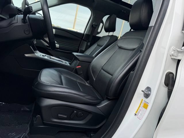Certified 2024 Ford Explorer Limited w/ Limited Technology Package AWD/4WD image 5
