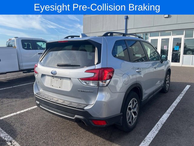 Used 2023 Subaru Forester Premium AWD/4WD image 5