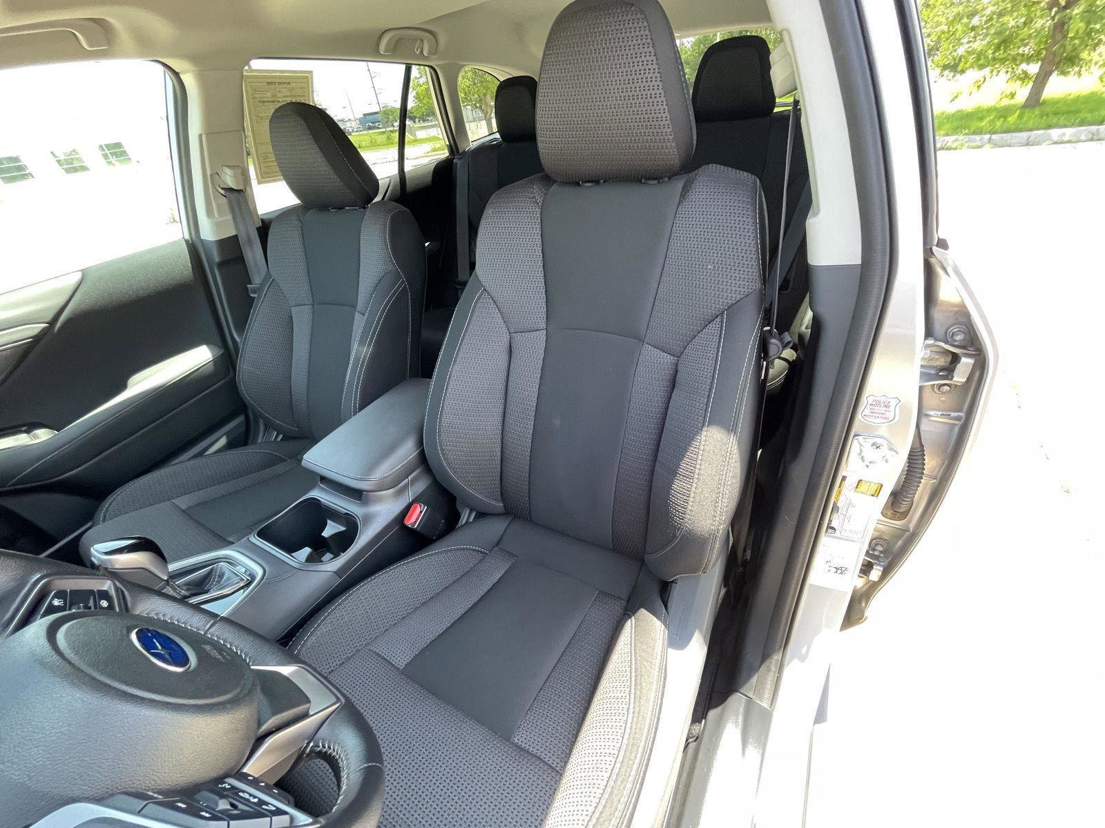 Used 2025 Subaru Outback Premium AWD/4WD image 18