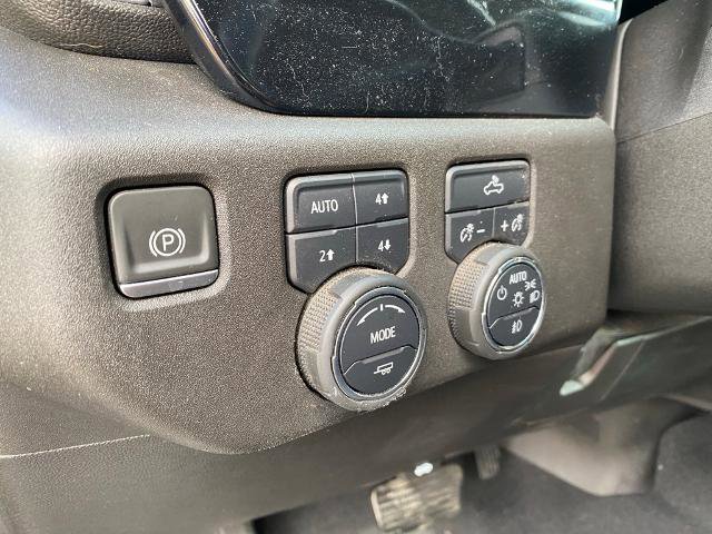 Used 2024 Chevrolet Silverado 2500 LT w/ Convenience Package image 17