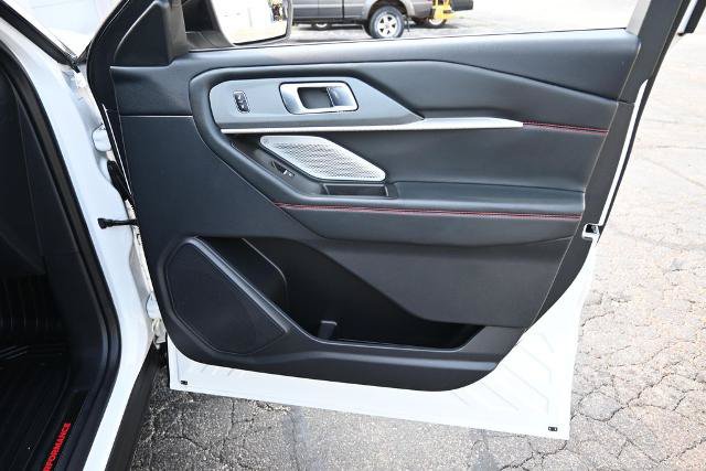 Certified 2025 Ford Explorer ST AWD/4WD image 27