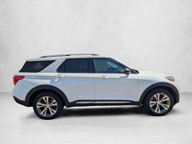 Certified 2020 Ford Explorer Platinum w/ Premium Technology Package AWD/4WD image 4