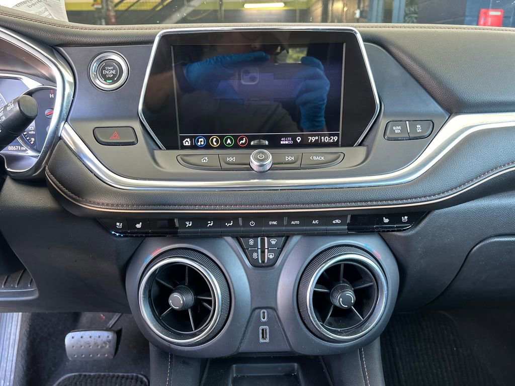 Used 2019 Chevrolet Blazer Premier w/ Driver Confidence II Package AWD/4WD image 17