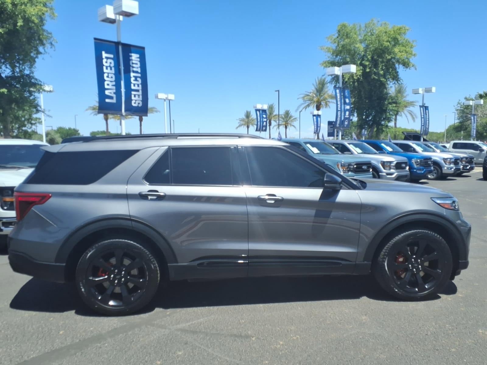 Certified 2023 Ford Explorer ST w/ Equipment Group 401A AWD/4WD image 3
