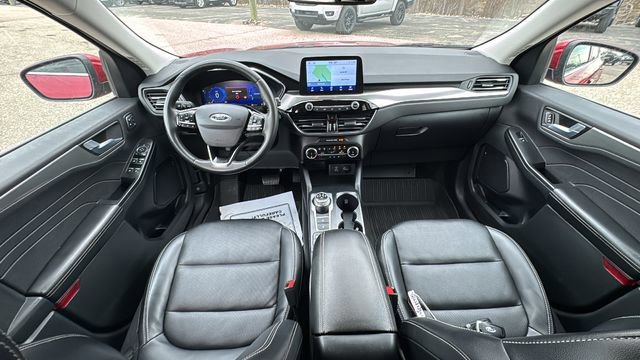 Certified 2022 Ford Escape Titanium w/ Class II Trailer Tow Package image 15