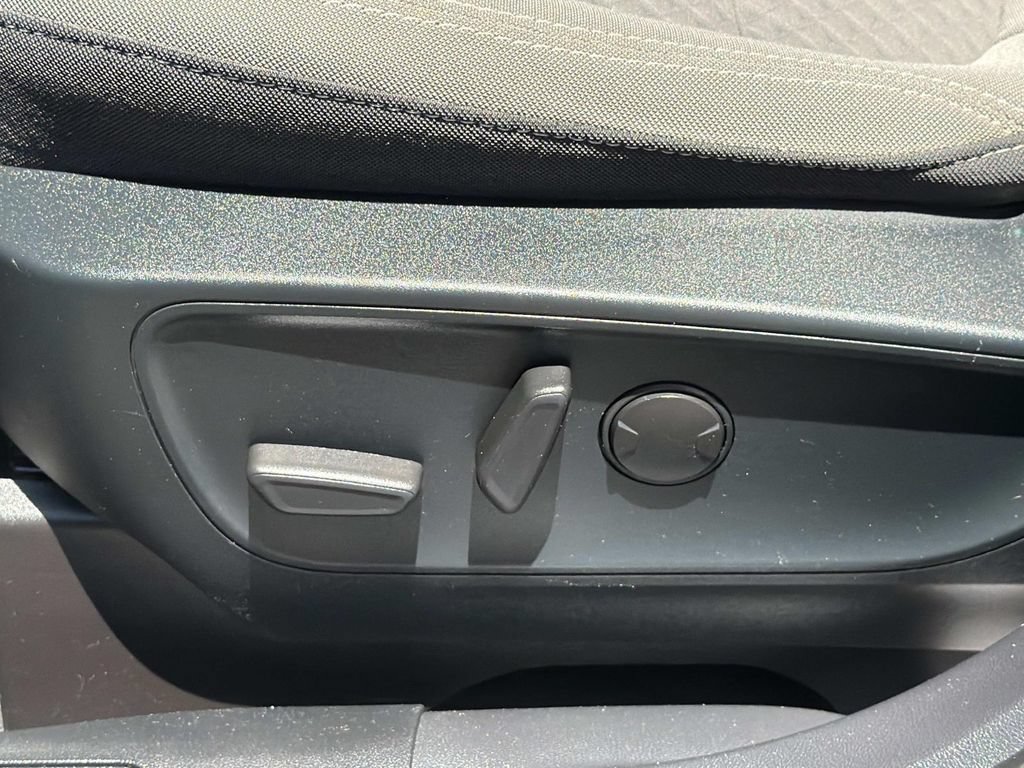Certified 2021 Ford Escape SE w/ SE Sport Appearance Package FWD image 22