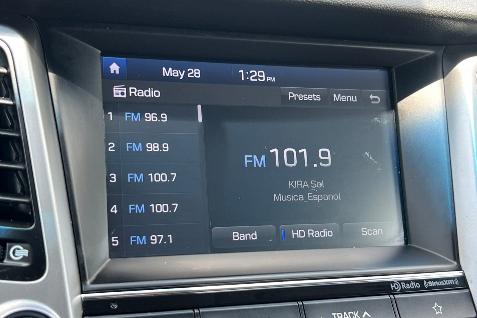 Used 2018 Hyundai Tucson SEL FWD image 19