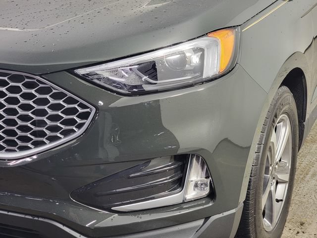 Certified 2024 Ford Edge SEL w/ Convenience Package AWD/4WD image 9