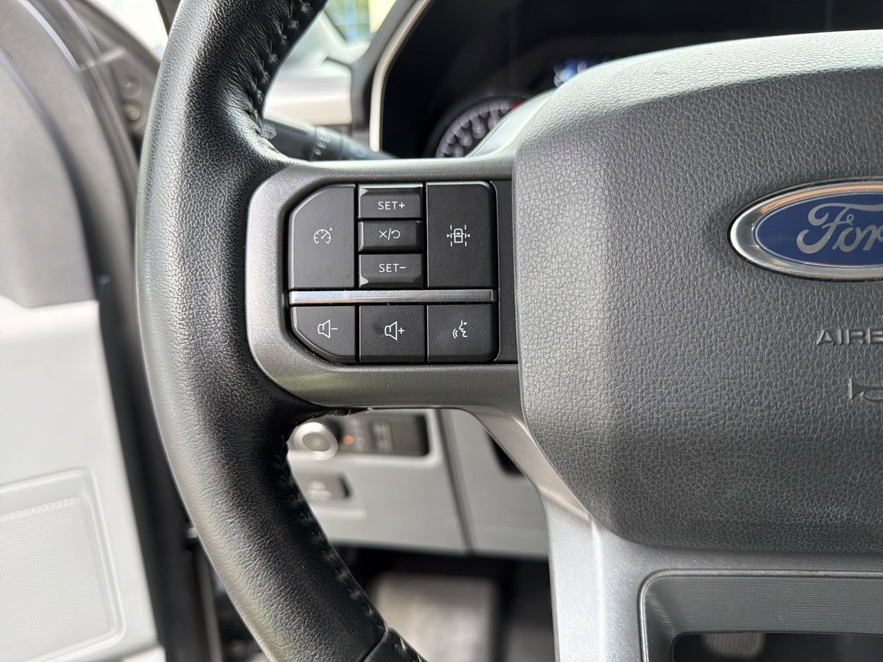 Certified 2022 Ford F150 XLT w/ Equipment Group 301A Mid RWD image 24