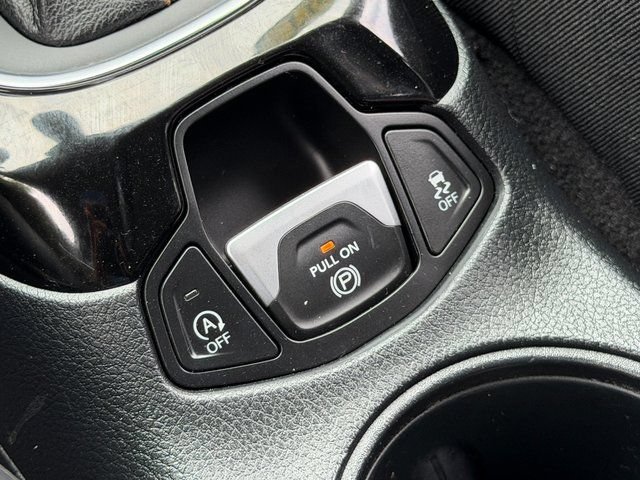 Used 2017 Jeep Compass Limited w/ Navigation Group AWD/4WD image 37