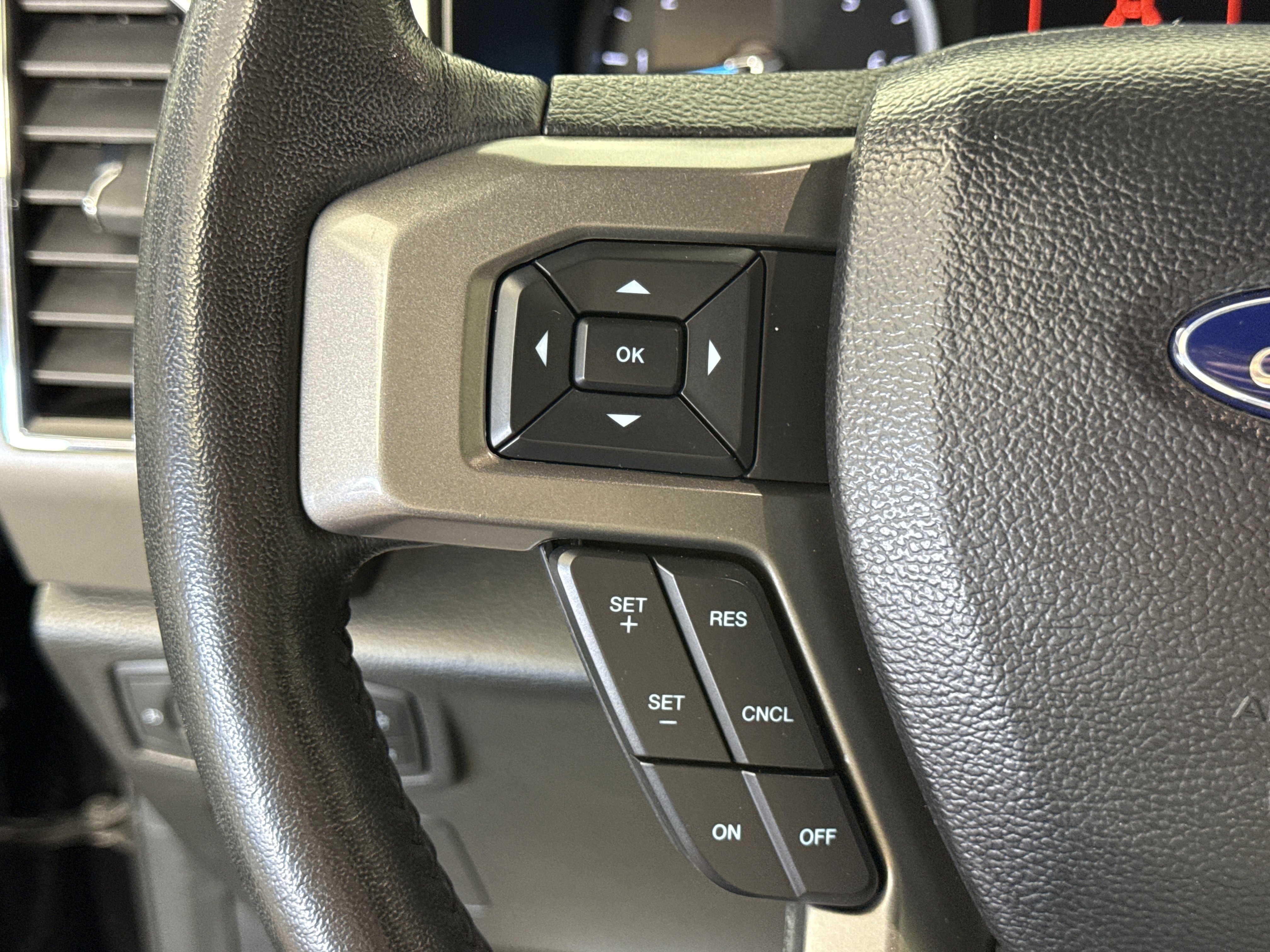 Certified 2021 Ford Expedition XLT w/ Black Accent Package image 24