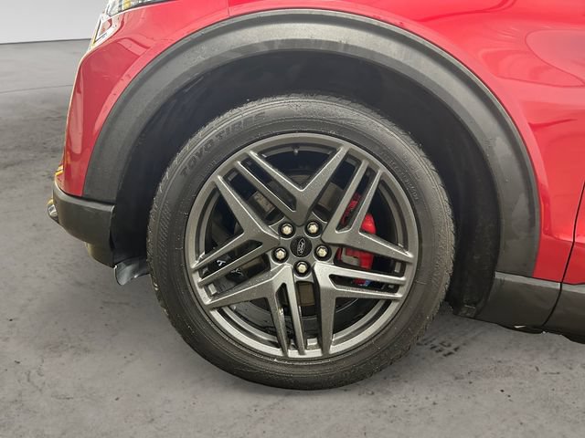 Certified 2025 Ford Explorer ST AWD/4WD image 9