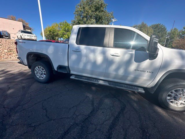 Used 2024 Chevrolet Silverado 3500 LT AWD/4WD image 7