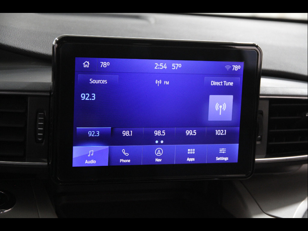 Certified 2022 Ford Explorer XLT w/ Equipment Group 202A image 12