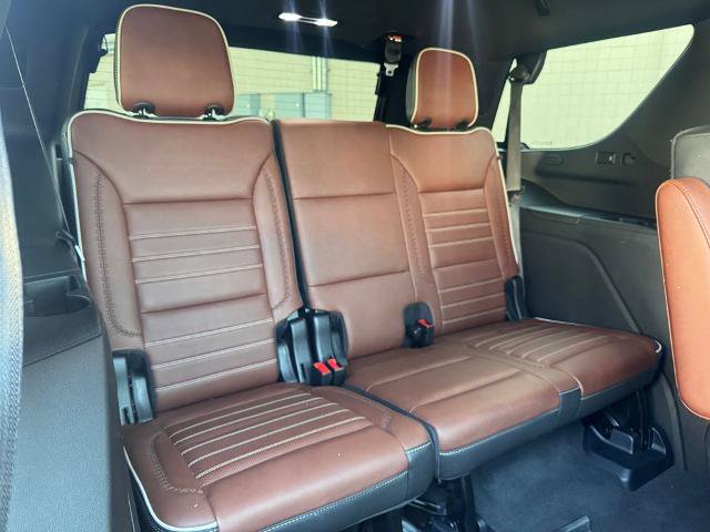 Used 2023 GMC Yukon Denali Ultimate AWD/4WD image 18