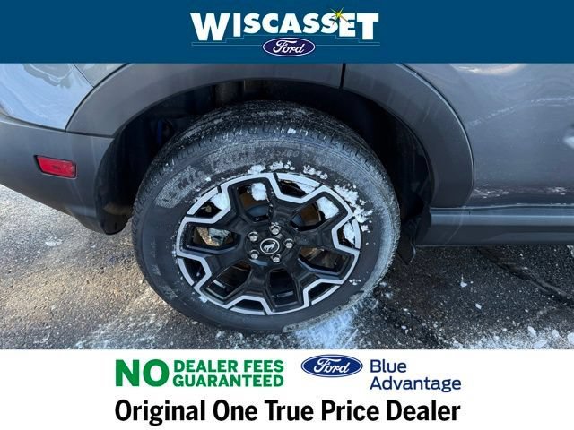 Certified 2025 Ford Bronco Sport Outer Banks w/ Outer Banks Tech Package+ AWD/4WD image 38