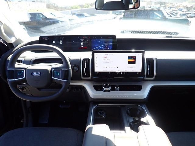 Certified 2025 Ford Expedition Max Active image 22