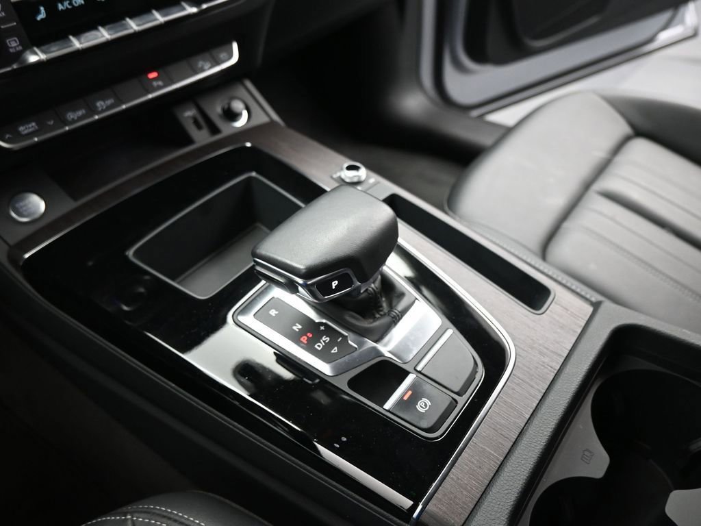 Used 2023 Audi Q5 2.0T Premium w/ Convenience Package image 43