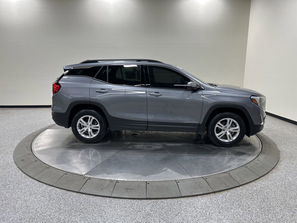 Used 2020 GMC Terrain SLE w/ Driver Convenience Package image 6
