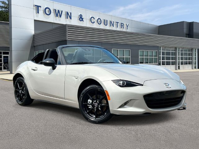 Used 2023 MAZDA MX-5 Miata Sport RWD image 1