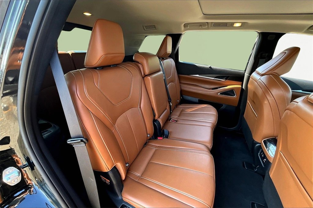 Used 2024 INFINITI QX60 Sensory w/ Vision Package image 27
