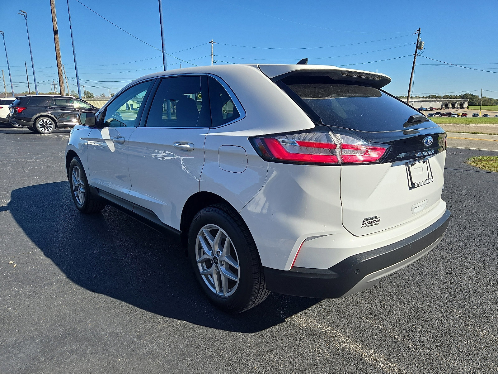 Certified 2024 Ford Edge SEL w/ Convenience Package image 3