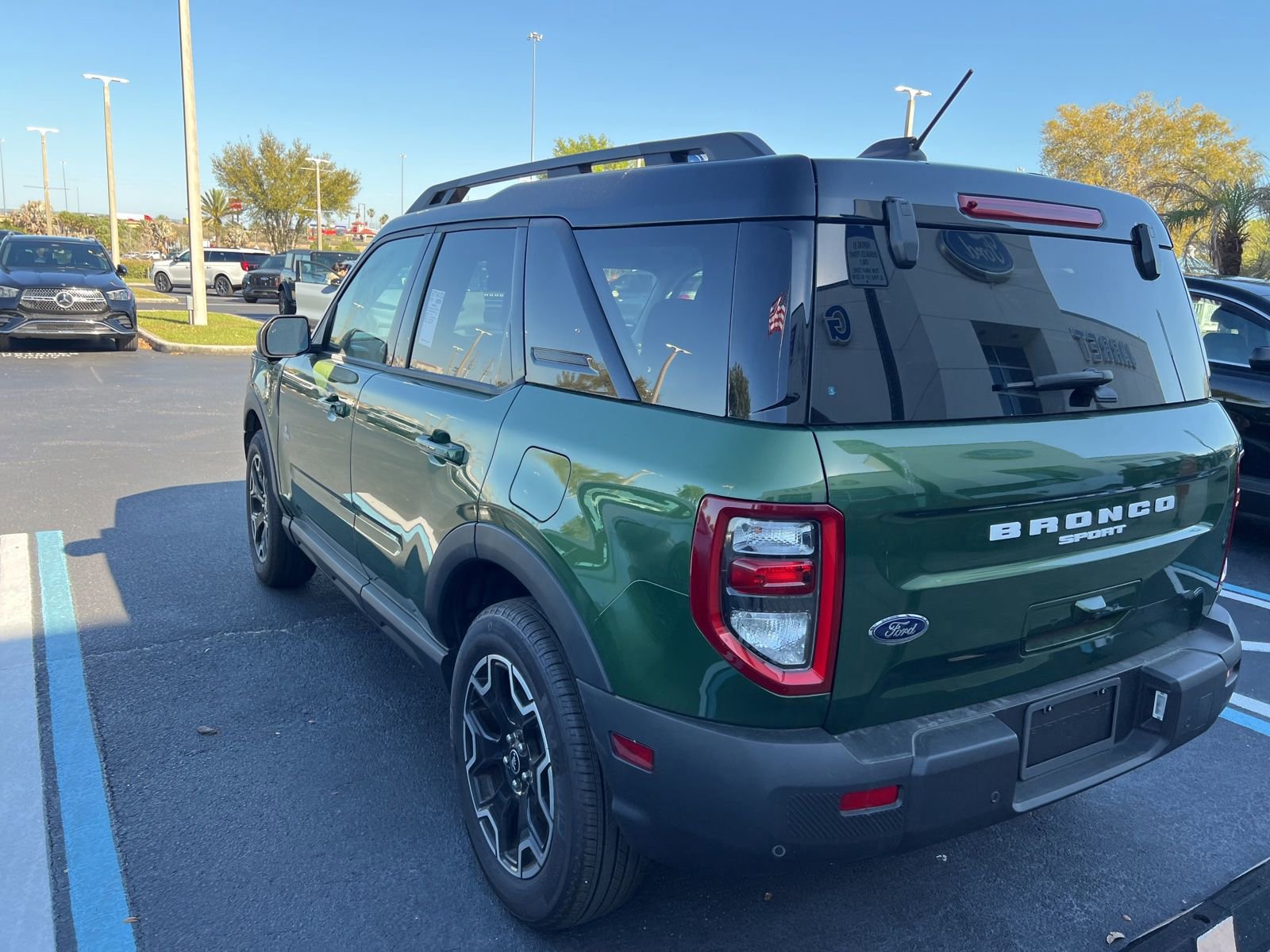 Certified 2025 Ford Bronco Sport Outer Banks w/ Outer Banks Tech Package+ image 4