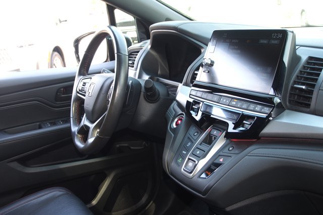 Used 2025 Honda Odyssey Sport-L image 11