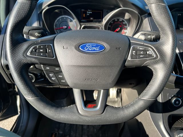 Certified 2018 Ford Focus ST image 19