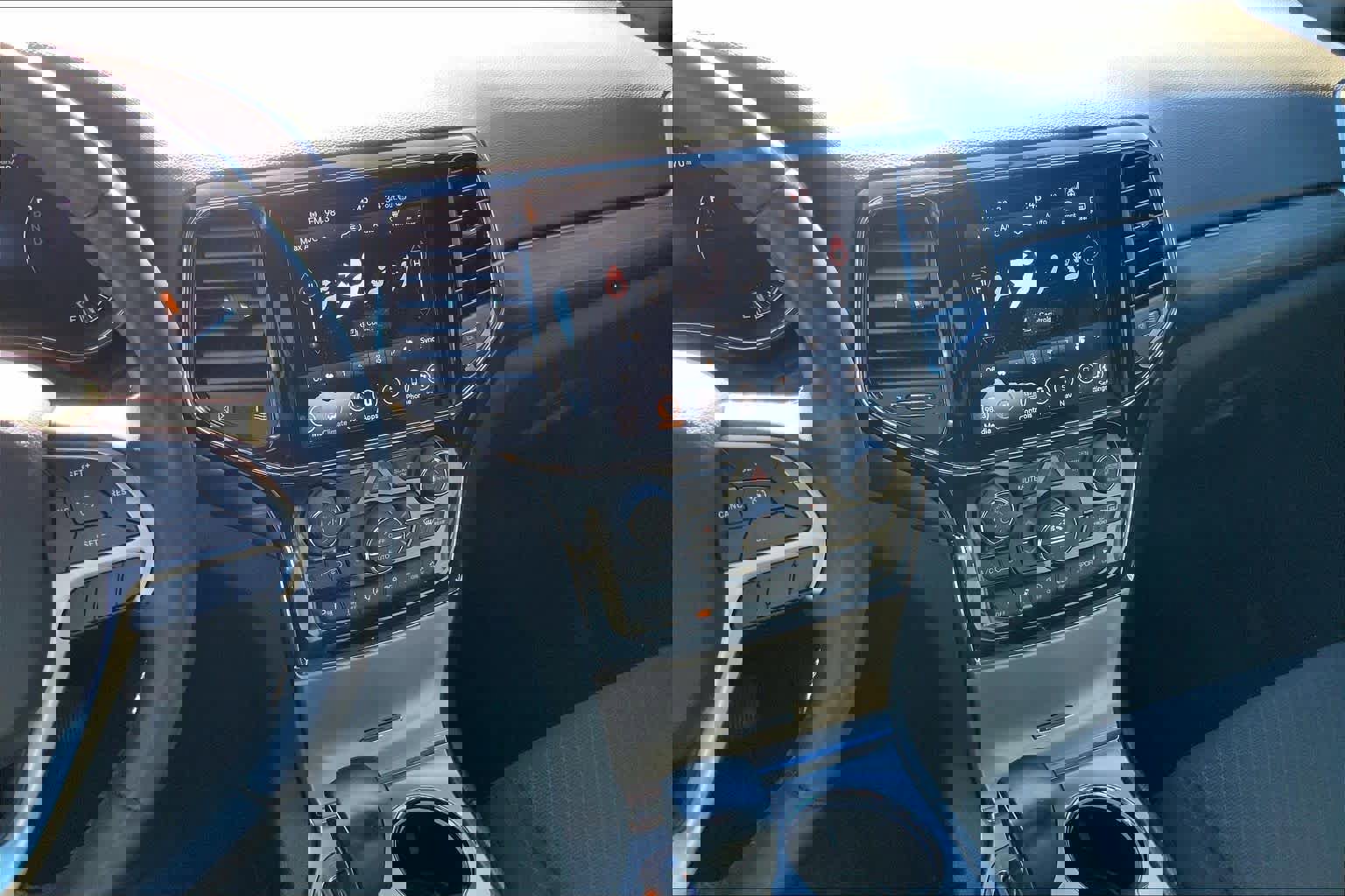 Used 2022 Jeep Grand Cherokee Laredo E w/ Security & Convenience Group image 6