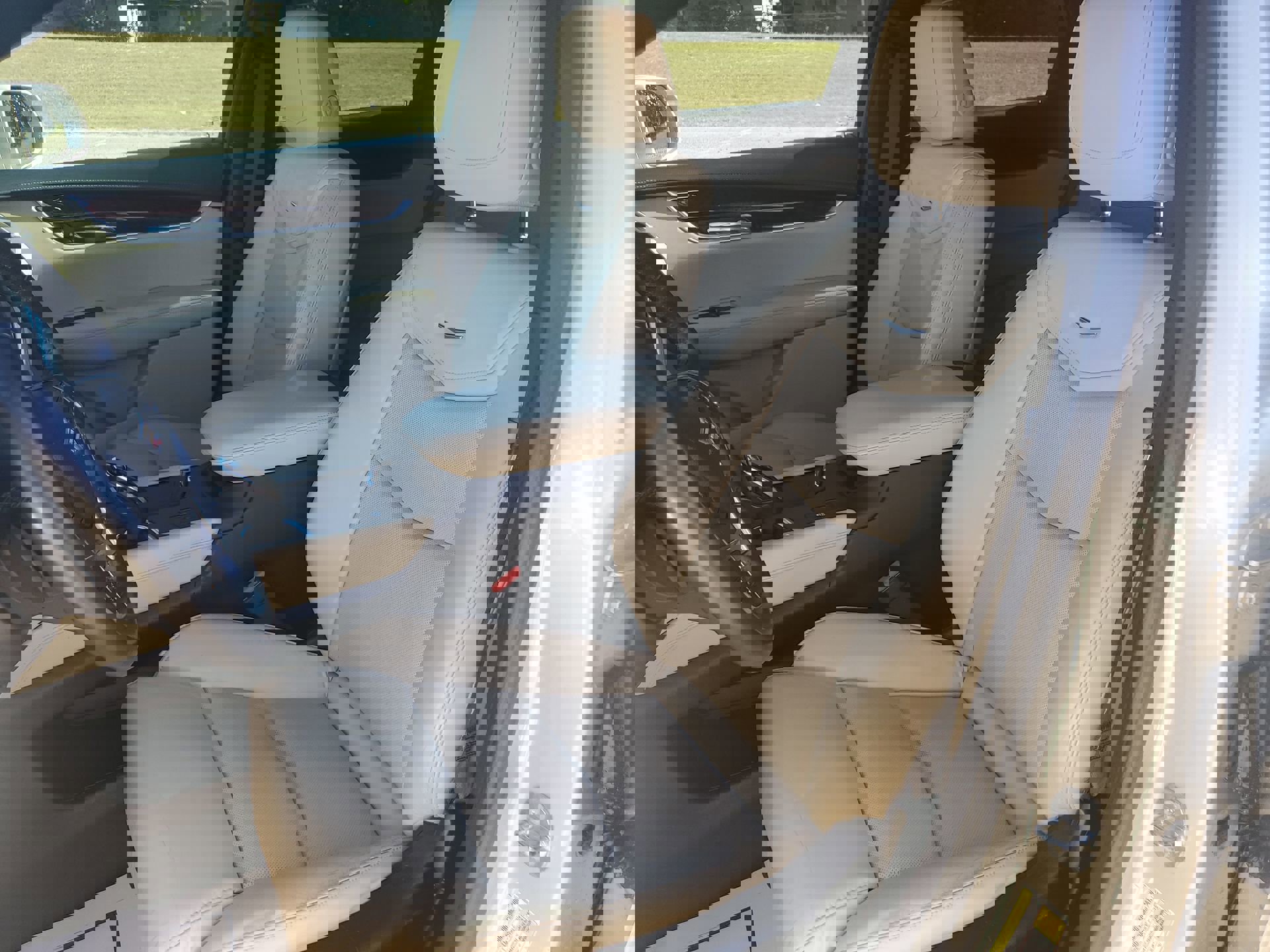 Used 2017 Cadillac XT5 Luxury image 12