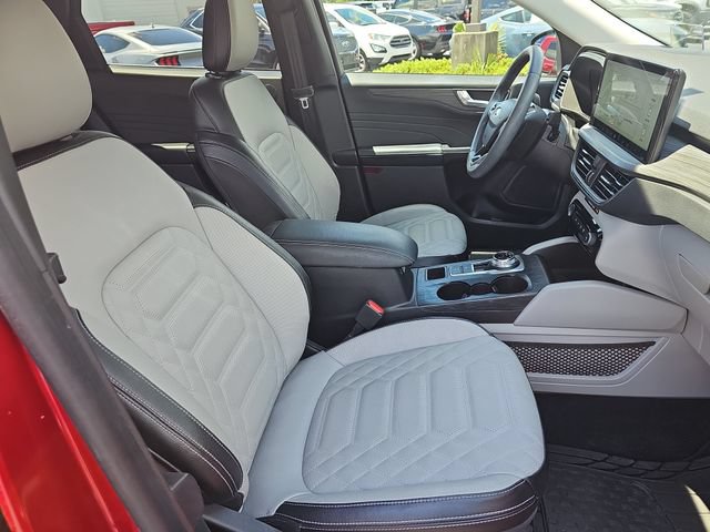 Certified 2023 Ford Escape Platinum w/ Premium Technology Package AWD/4WD image 10