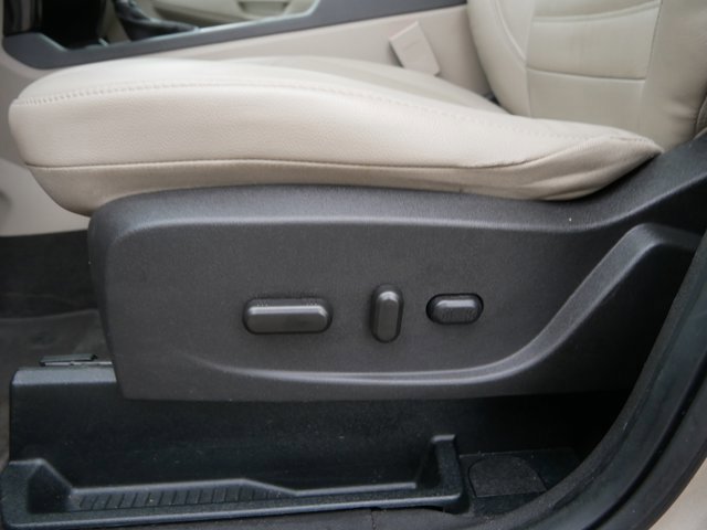 Certified 2018 Ford Escape Titanium AWD/4WD image 18