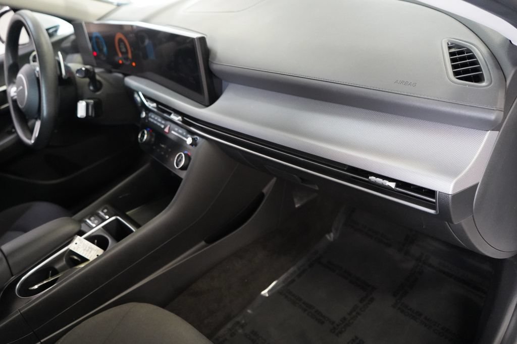 Used 2025 Hyundai Sonata SEL FWD image 18