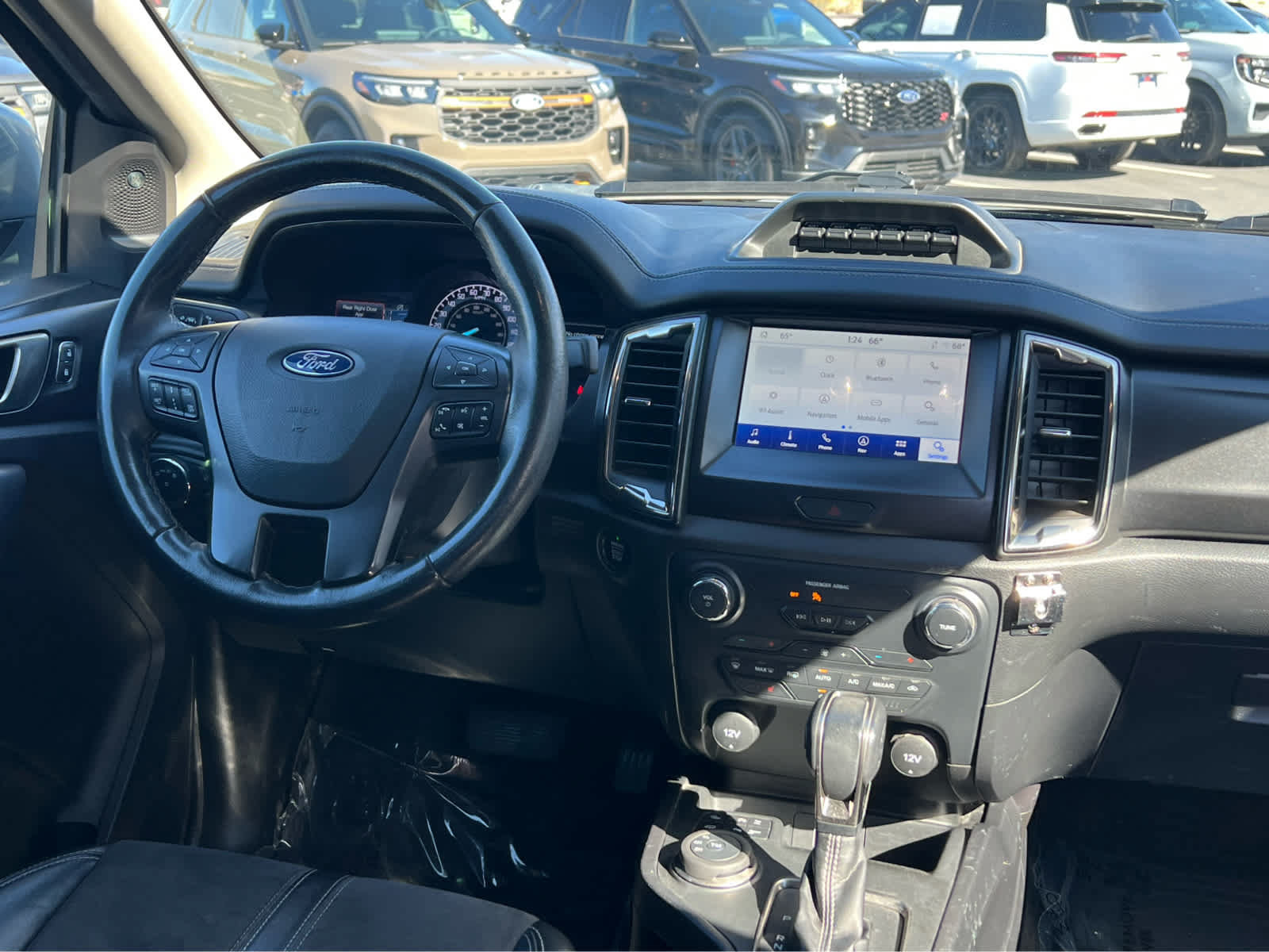 Certified 2023 Ford Ranger Lariat w/ Tremor Off-Road Package AWD/4WD image 15