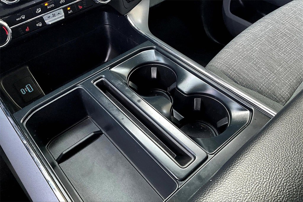 Certified 2022 Ford F150 XLT w/ Equipment Group 302A High image 16