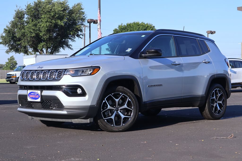 Used 2025 Jeep Compass Limited AWD/4WD image 19