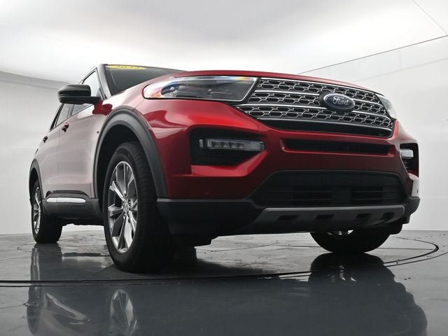 Certified 2022 Ford Explorer Limited w/ Equipment Group 301A AWD/4WD image 35