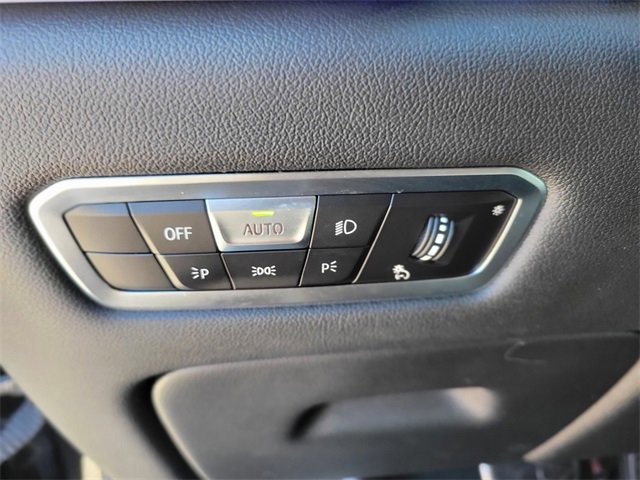 Used 2022 BMW X5 sDrive40i w/ M Sport Package image 21