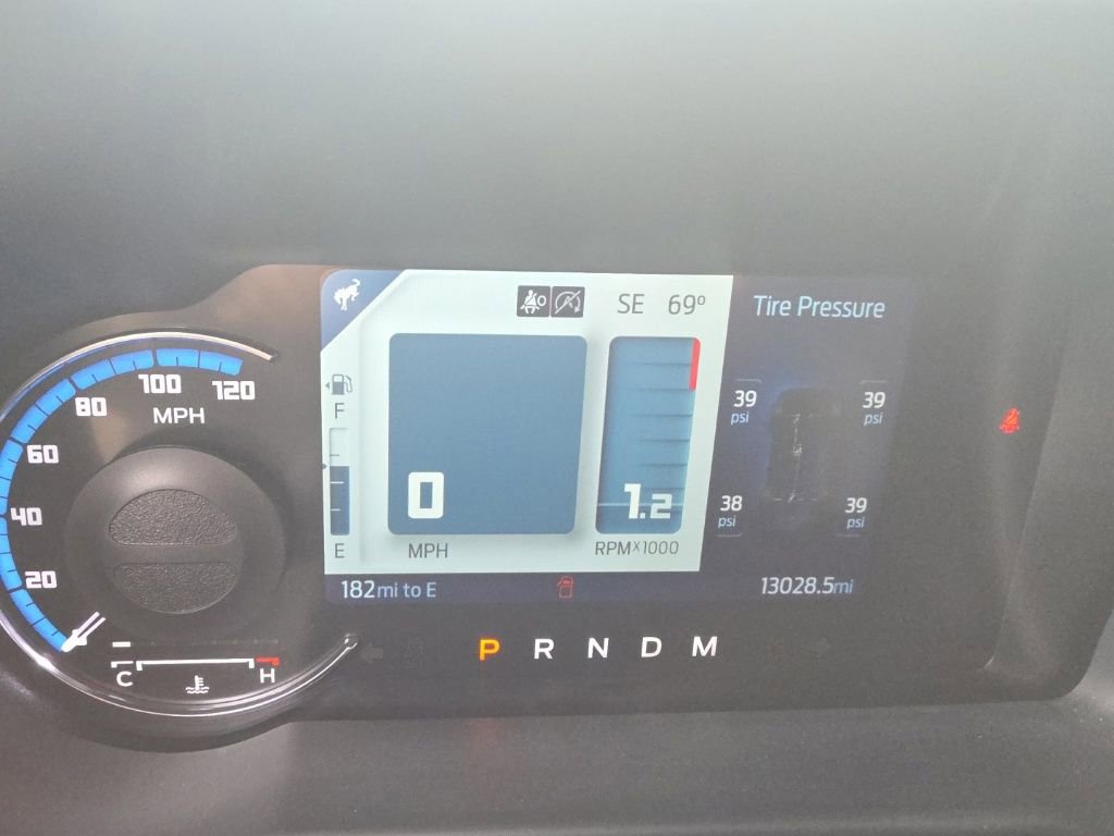 Certified 2024 Ford Bronco Black Diamond image 16