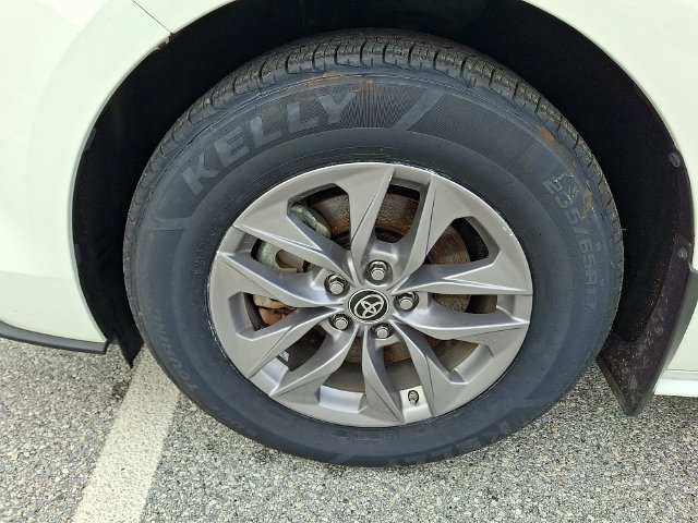 Used 2022 Toyota Sienna LE FWD image 36